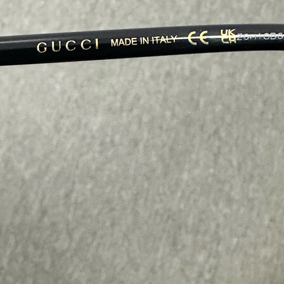 NWT Gucci iconic Horsebit sunglasses in black with light gold accent 58 mm - Picture 7 of 16